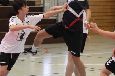 U15-R: TVB-RTV