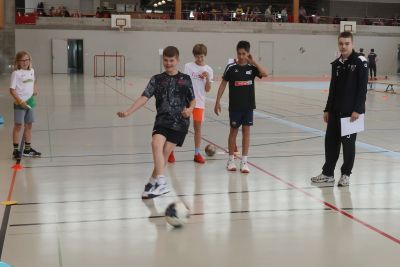1v6a1811